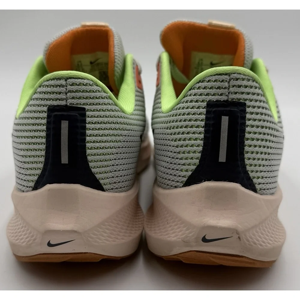 Nike Zoom Pegasus 40 DV3854-006‎ Women SZ 8.5 Running Shoes Photon Dust/Obsidian